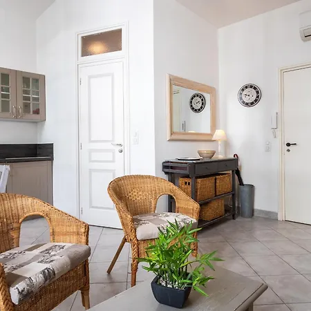 Freres Pradignaclat1101 Apartman *